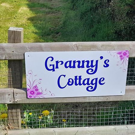 Granny'S Cottage, A Lovely Lakeside Cottage Donegal Town Bagian luar foto